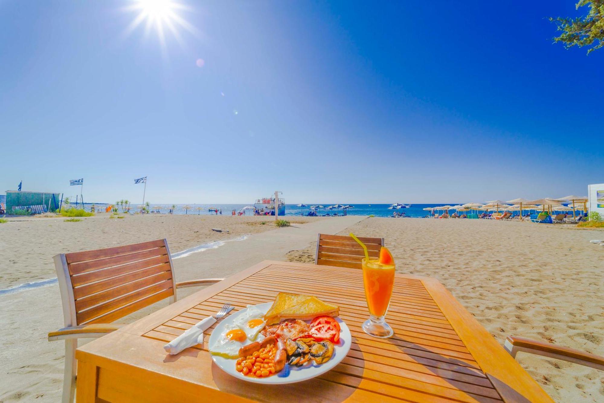 Amaryllis Front Beach Hotel 라도스 외부 사진
